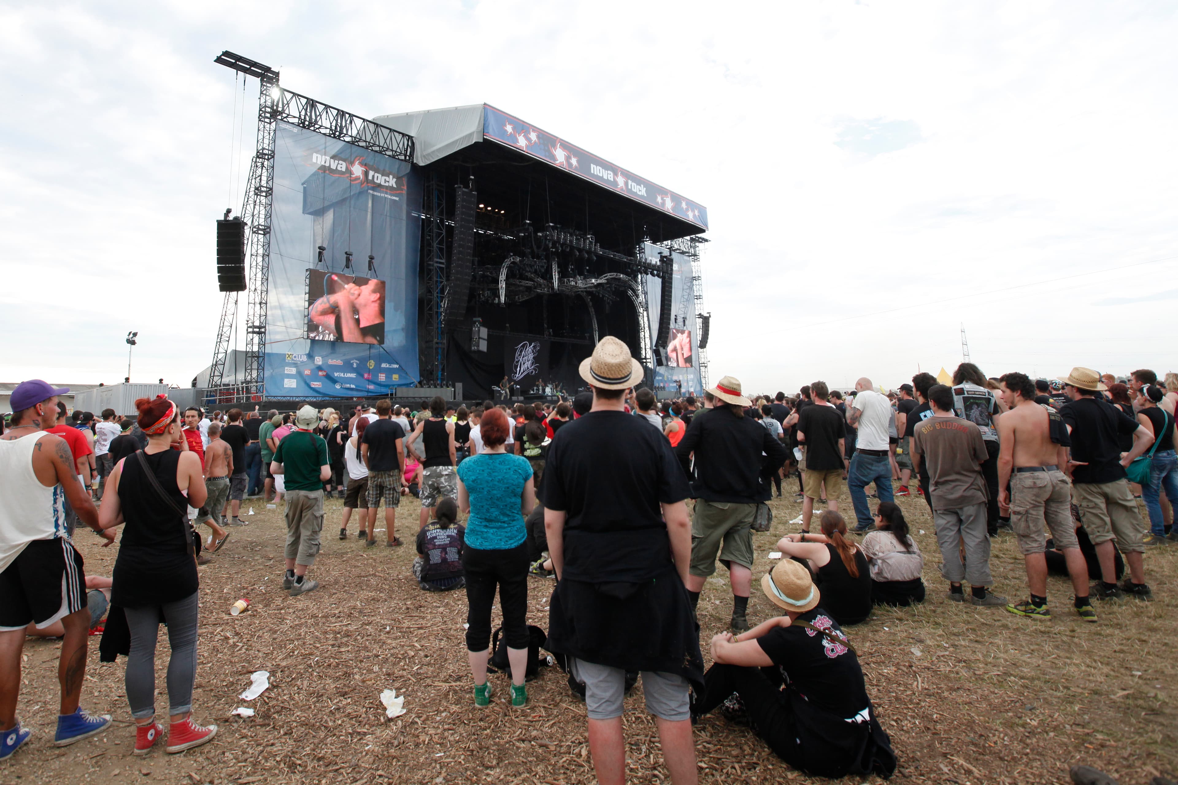 Nova Rock Festival Bühne mit Lichtshow