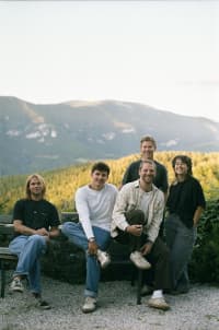 CASSIES / humming people