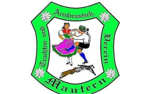 Trachtenverein: Sonnwendfeuer