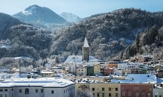 Wintermarkt am Bayrhamerplatz